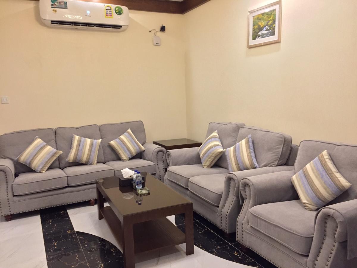 Aral Hotel Apartments Tabuk Exterior foto